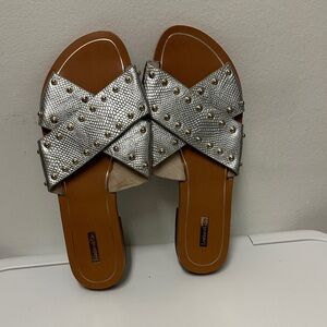 Louise et Cie Silver Studded Sandals, Pre-Owned but so stylish, Size : 8